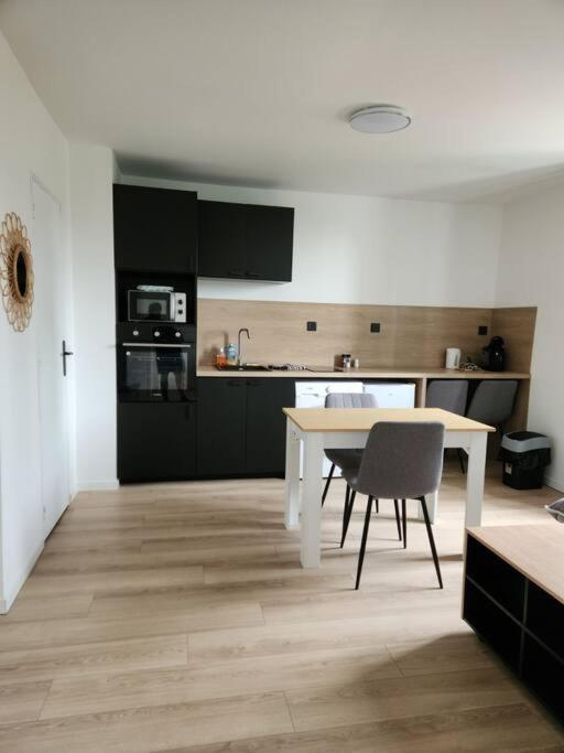 Ferienwohnung Le Maillot V Castres  Exterior foto